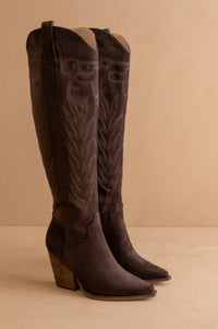 Josie Western Embroidered Boot - Chocolate Brown