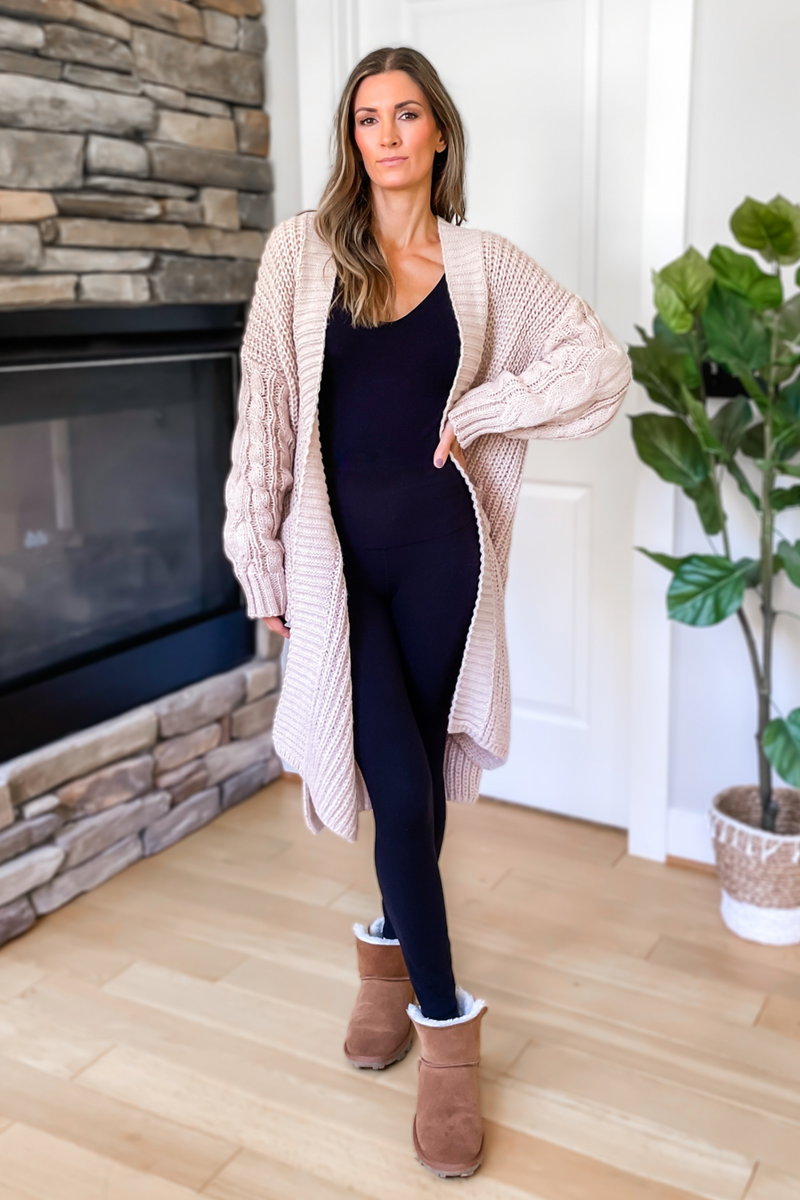 Nightingale Chunky Knit Pocketed Long Cardigan - Oatmeal – Ivy & Olive  Boutique
