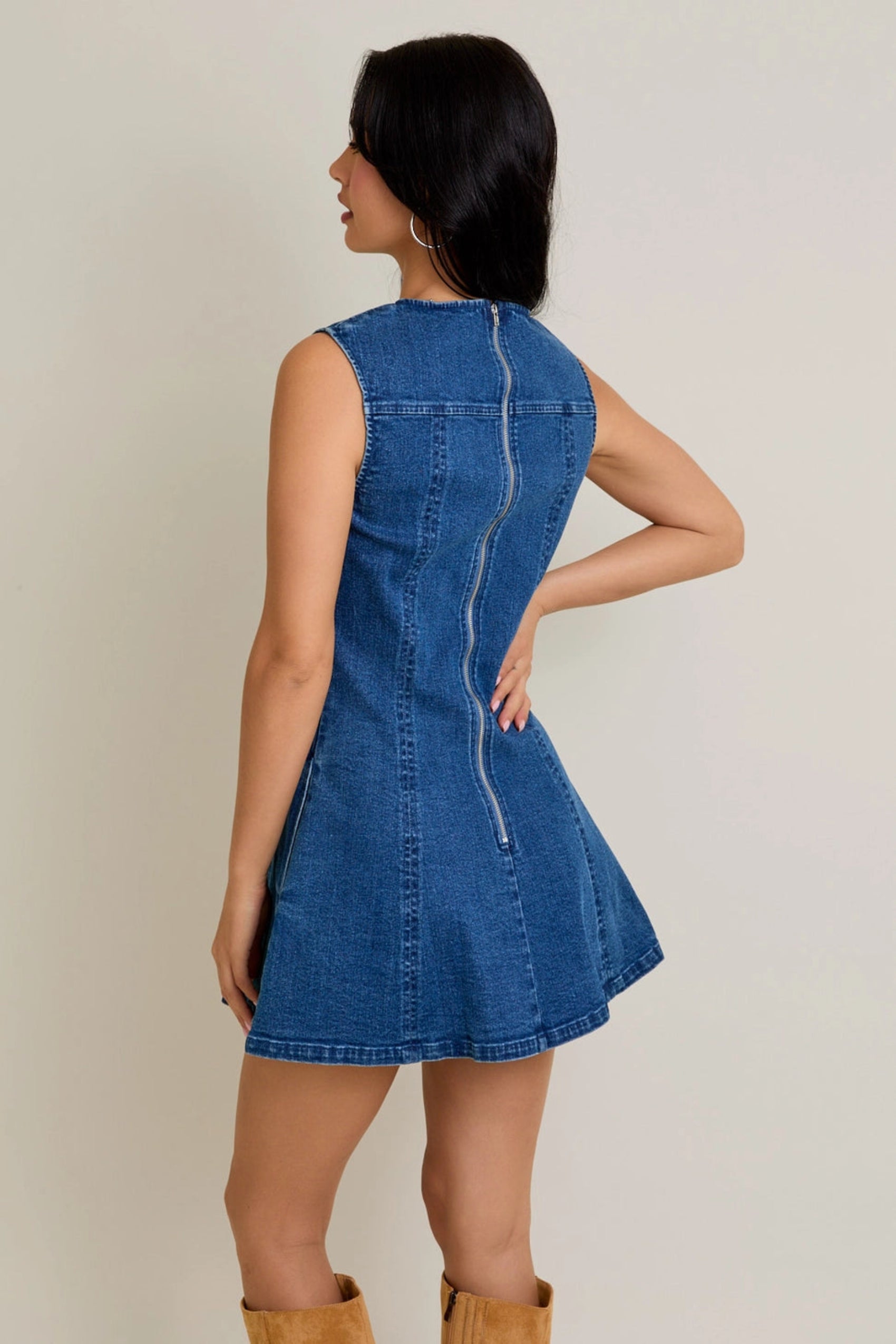 Taylor Sleeveless Denim Mini Dress Large Taylor Sleeveless Denim Mini Dress Large