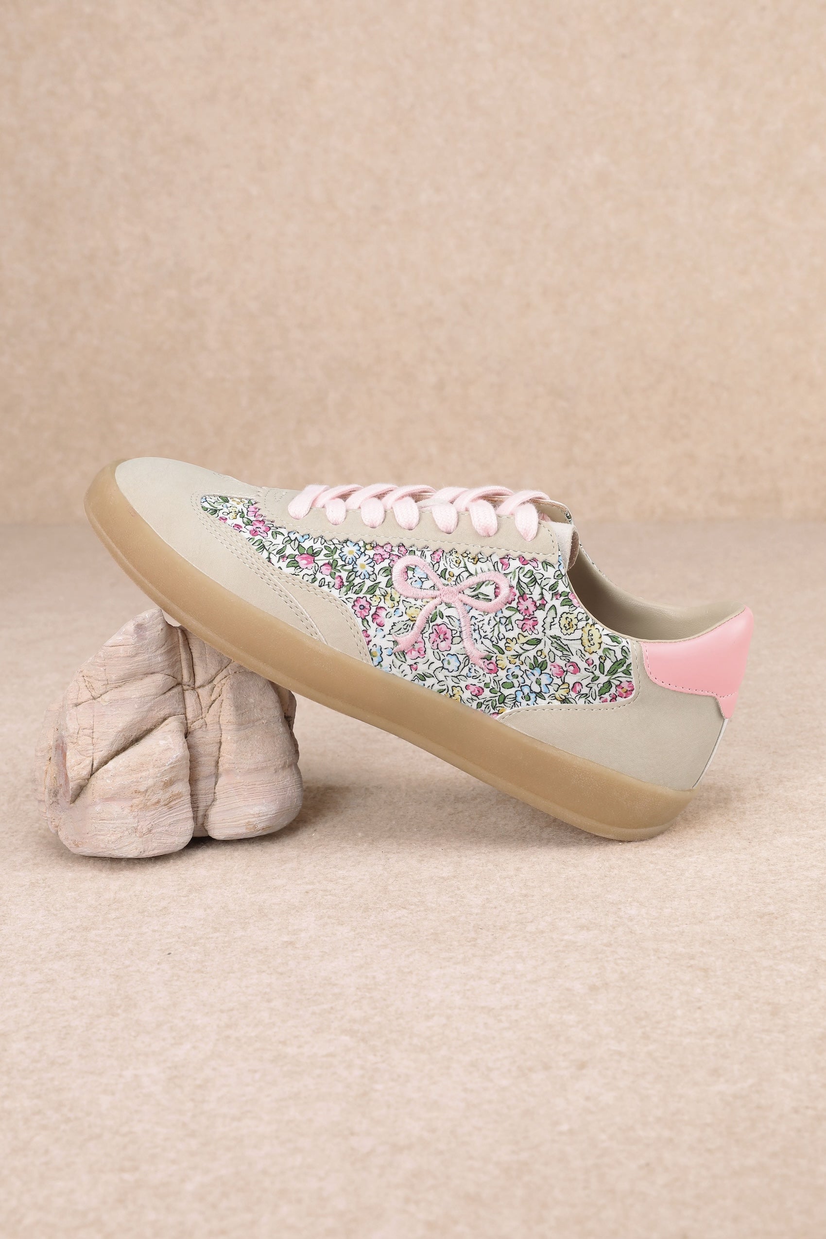 Floral Bow Sneakers - Beige and Pink
