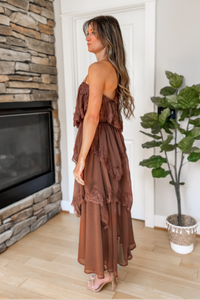 Sienna Lace Tiered Midi Dress – Brown