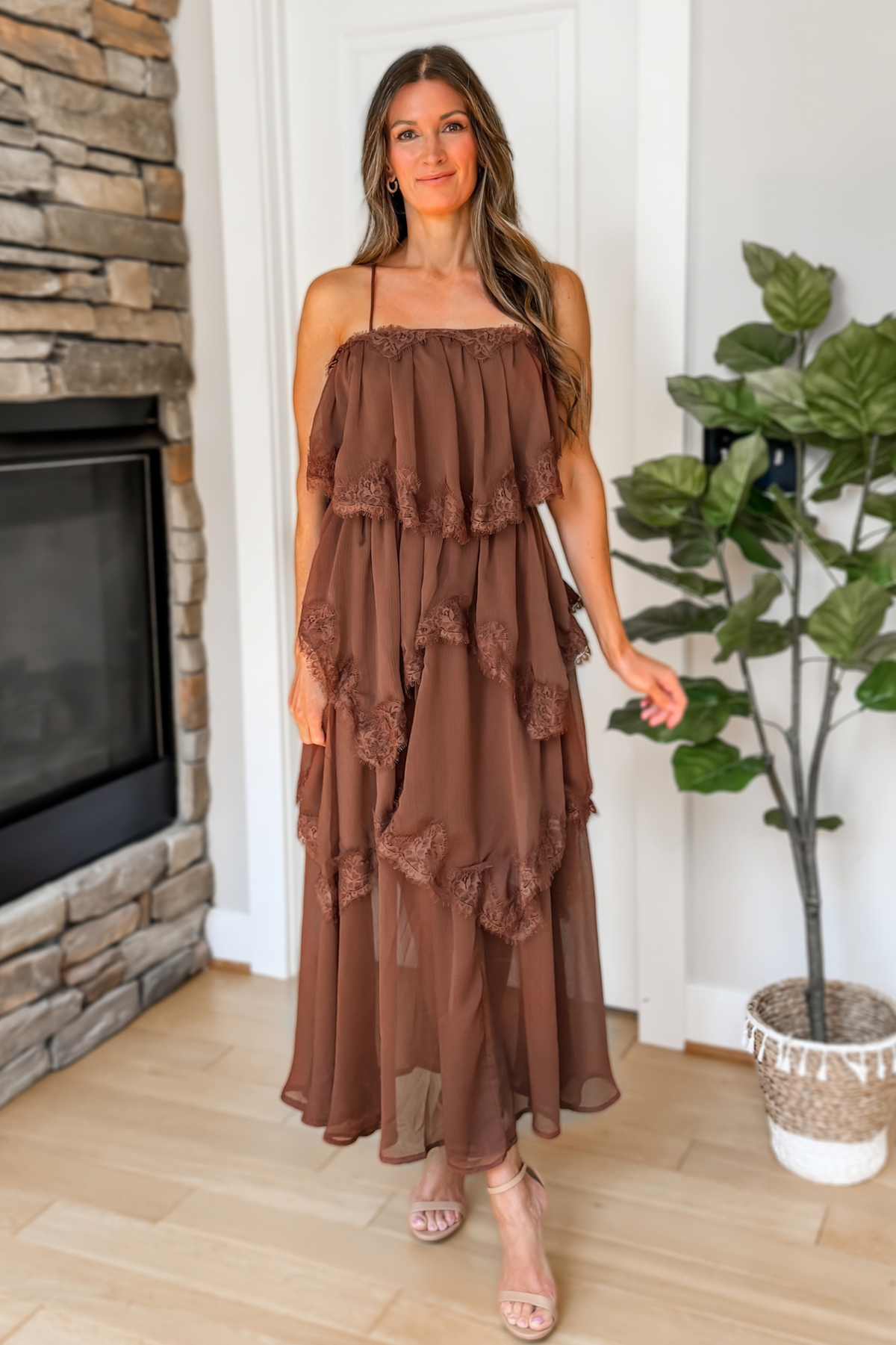 Sienna Lace Tiered Midi Dress – Brown