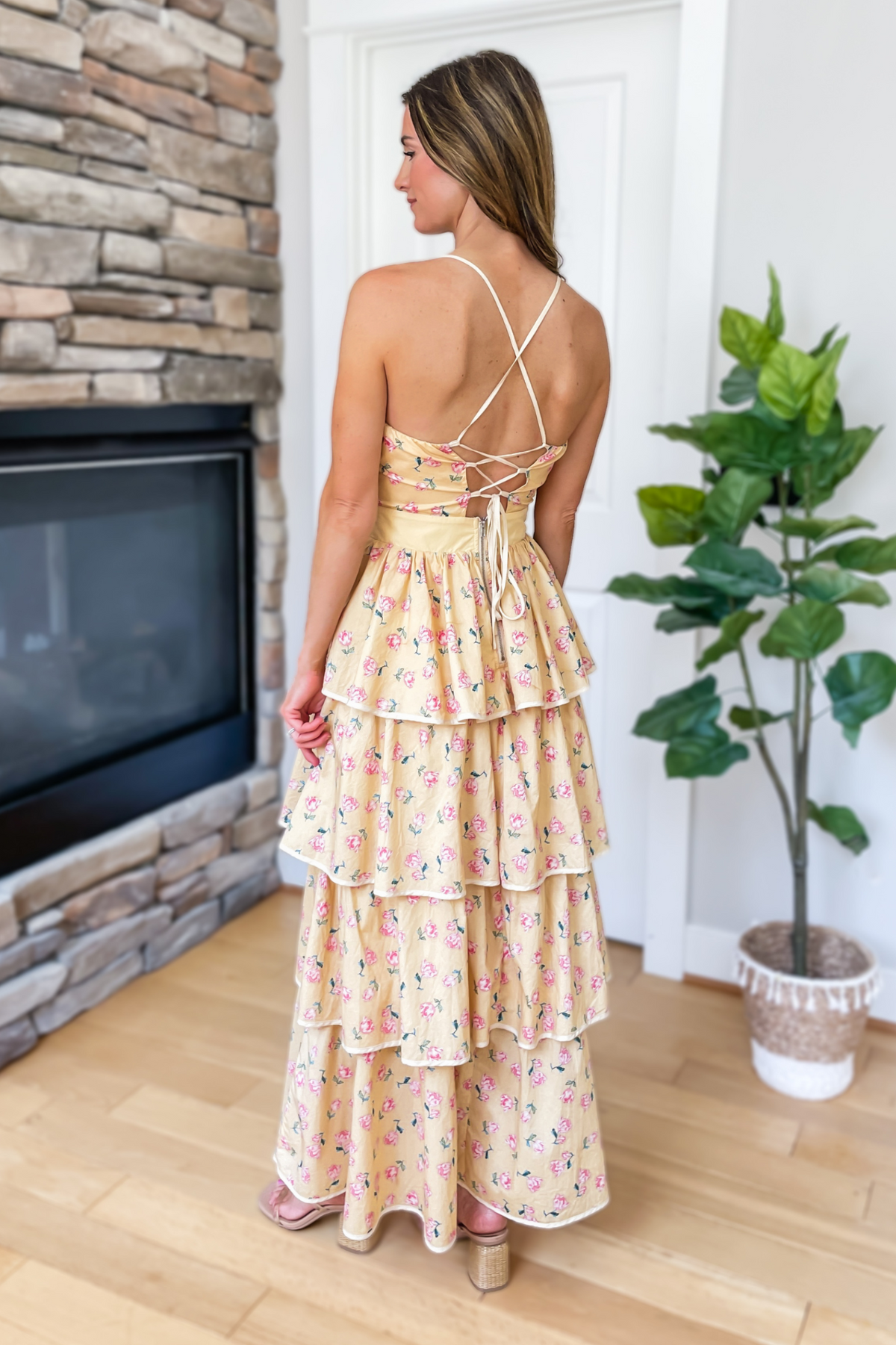 Vineyard Stroll Yellow Floral Print Maxi Dress Large Vineyard Stroll Yellow Floral Print Maxi Dress Large