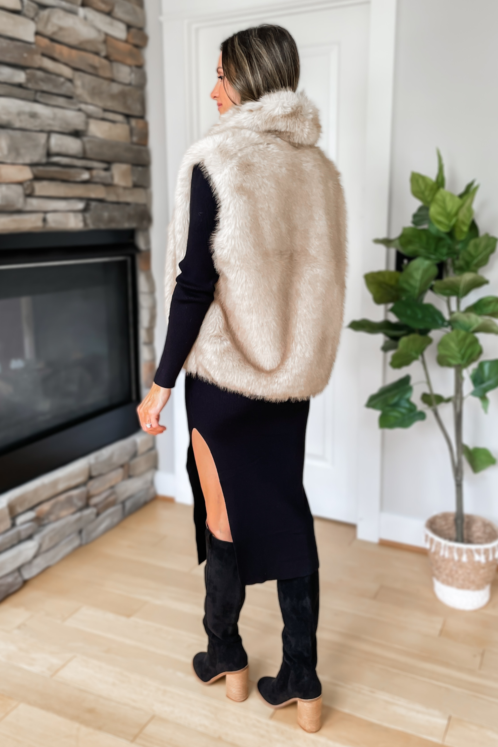 Aspen Faux Fur Vest - Stone