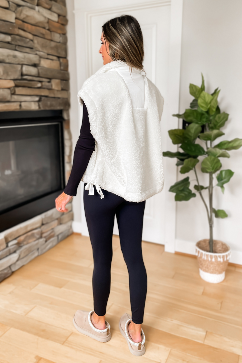 Finley Oversized Fleece Vest - Cream