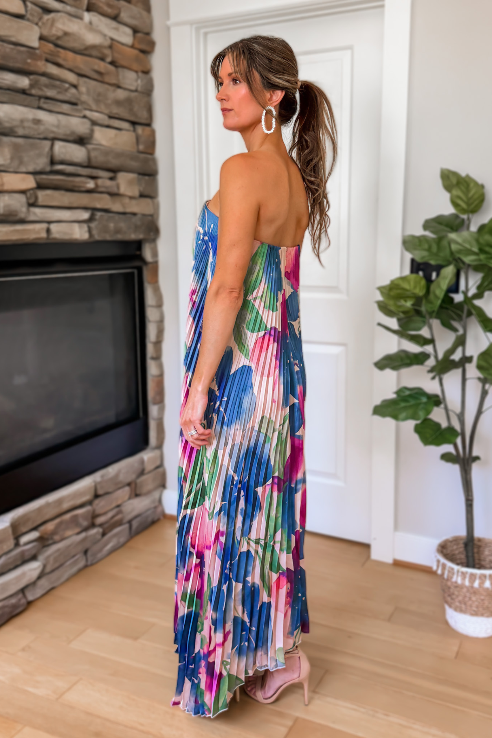 Palm Paradise Pleated Satin Maxi Dress – Blue Floral